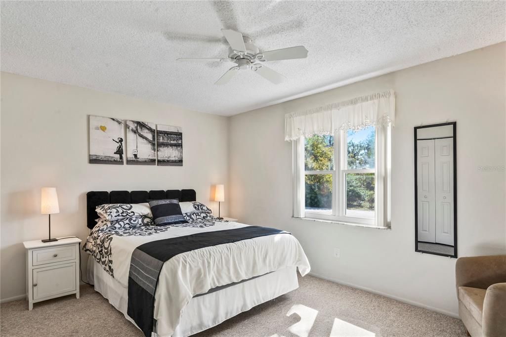 待售: $299,900 (3 贝兹, 2 浴室, 1114 平方英尺)