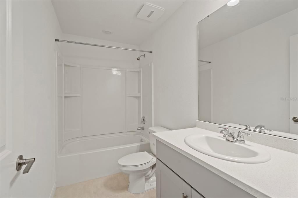 En Venta: $310,000 (3 camas, 2 baños, 1365 Pies cuadrados)