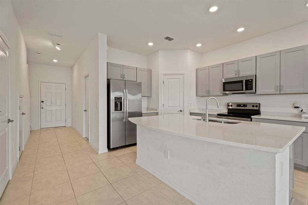 En Venta: $310,000 (3 camas, 2 baños, 1365 Pies cuadrados)