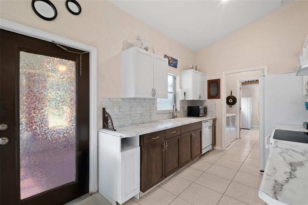 For Sale: $315,000 (4 beds, 2 baths, 1536 Square Feet)