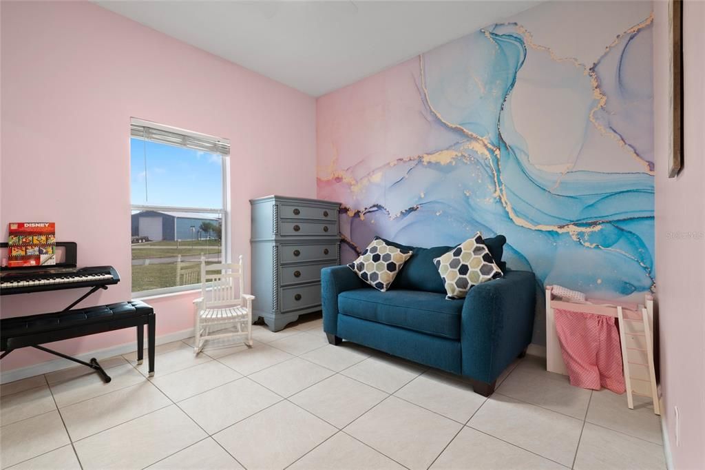 For Sale: $315,000 (4 beds, 2 baths, 1536 Square Feet)