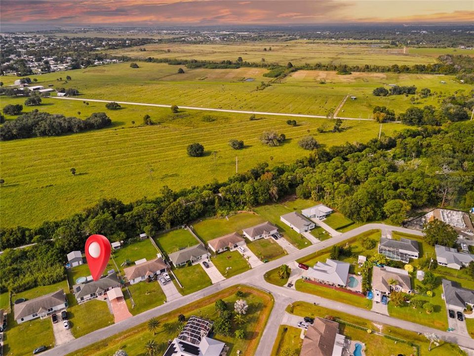 For Sale: $315,000 (4 beds, 2 baths, 1536 Square Feet)