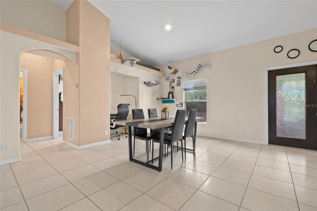 For Sale: $315,000 (4 beds, 2 baths, 1536 Square Feet)