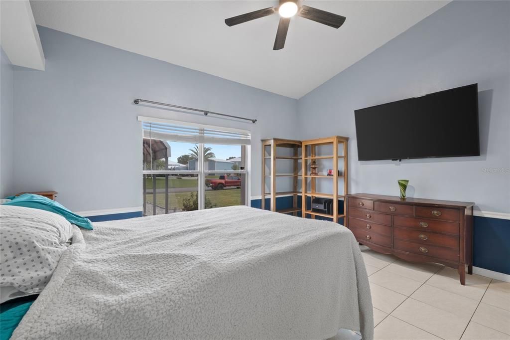 For Sale: $315,000 (4 beds, 2 baths, 1536 Square Feet)