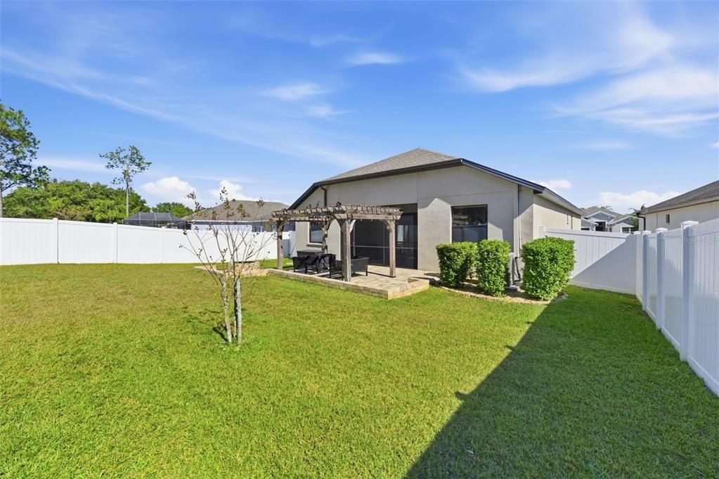 На продажу: $349,000 (4 спален, 2 ванн, 1894 Квадратных фут)