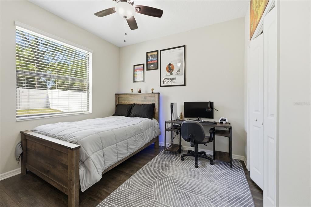 На продажу: $349,000 (4 спален, 2 ванн, 1894 Квадратных фут)