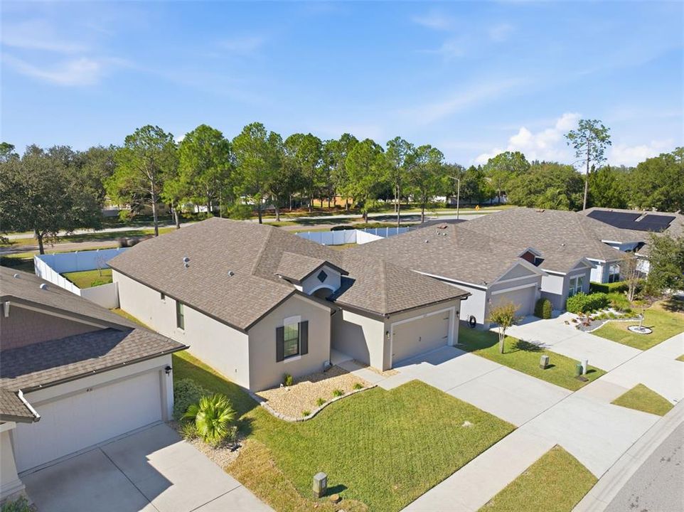 На продажу: $349,000 (4 спален, 2 ванн, 1894 Квадратных фут)