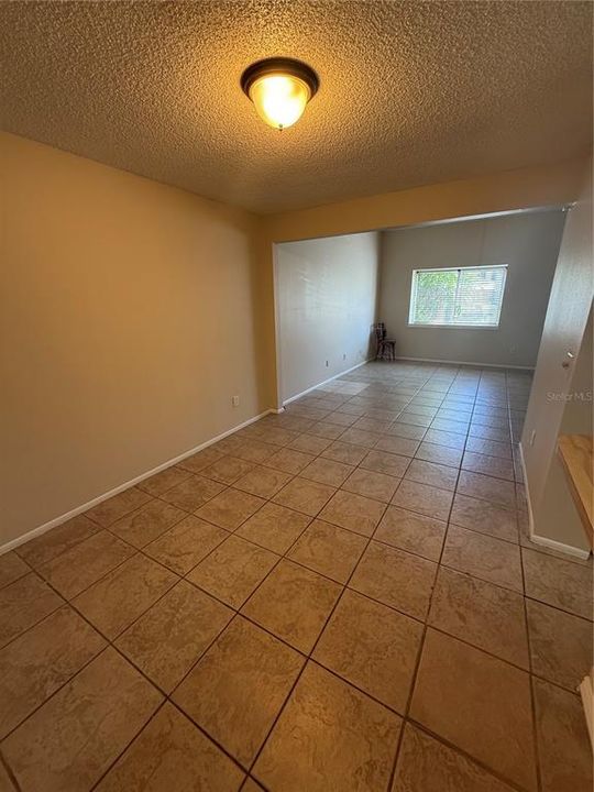 For Sale: $255,000 (2 beds, 1 baths, 1144 Square Feet)
