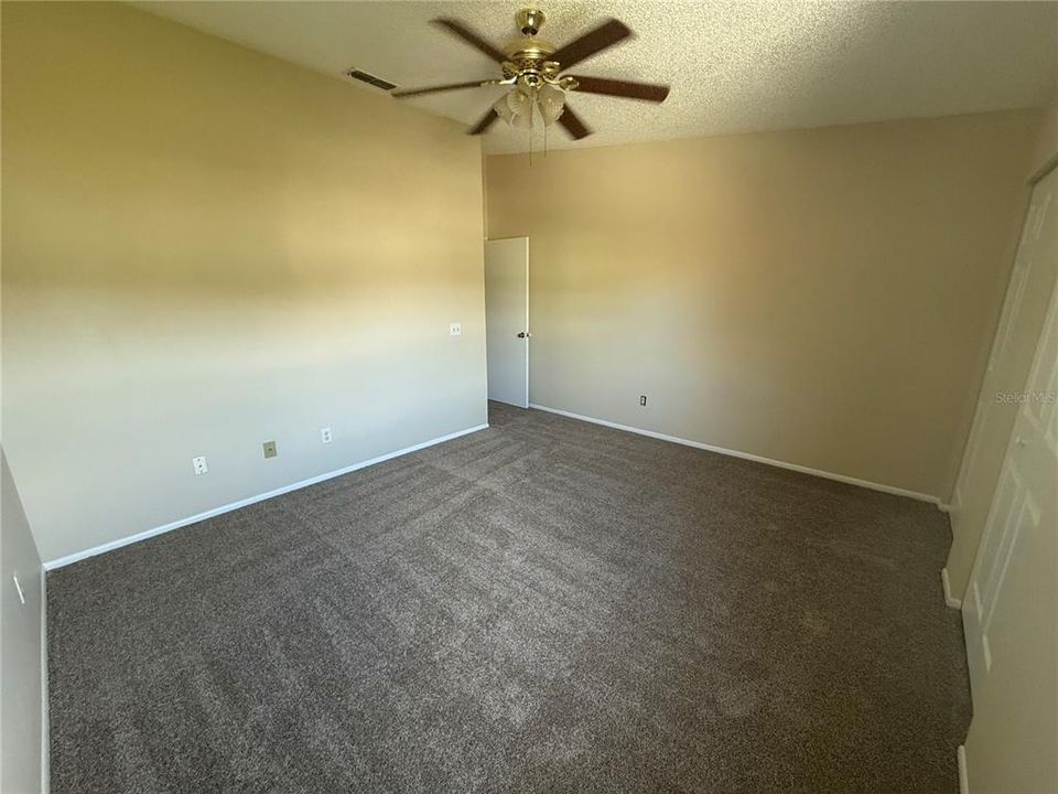 For Sale: $255,000 (2 beds, 1 baths, 1144 Square Feet)