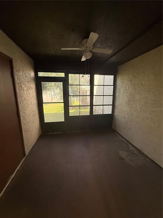 For Sale: $255,000 (2 beds, 1 baths, 1144 Square Feet)