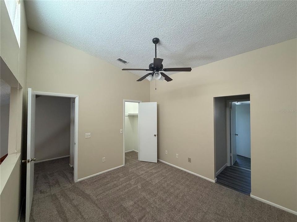 For Sale: $255,000 (2 beds, 1 baths, 1144 Square Feet)