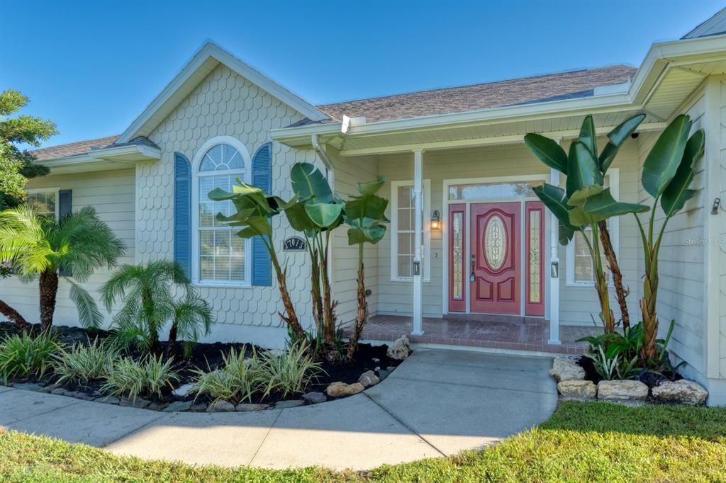 For Rent: $2,900 (4 beds, 2 baths, 1480 Square Feet)