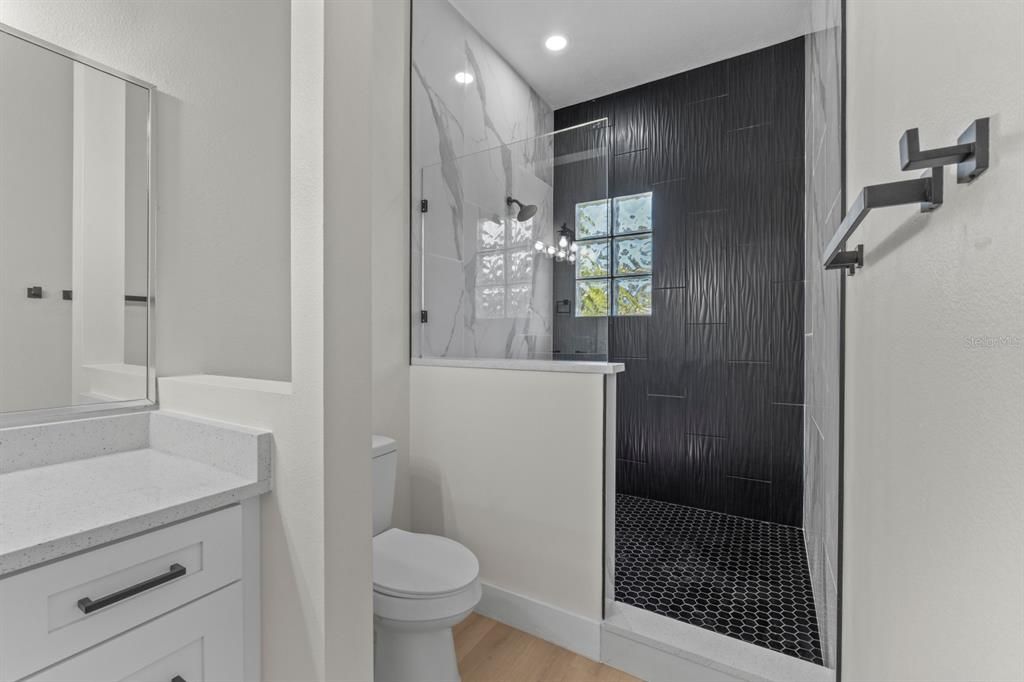 For Rent: $2,900 (4 beds, 2 baths, 1480 Square Feet)