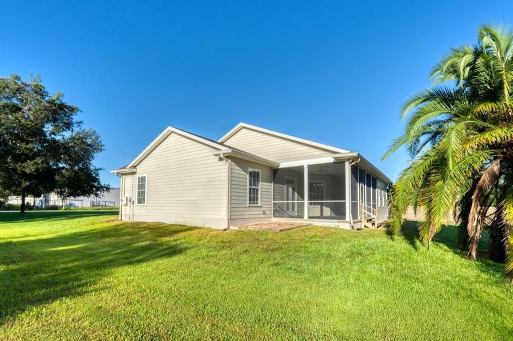 For Rent: $2,900 (4 beds, 2 baths, 1480 Square Feet)