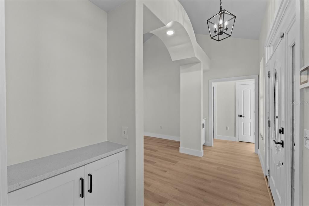 For Rent: $2,900 (4 beds, 2 baths, 1480 Square Feet)