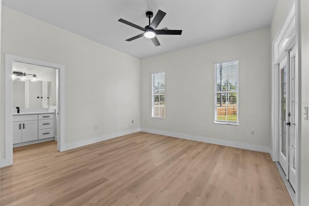 For Rent: $2,900 (4 beds, 2 baths, 1480 Square Feet)