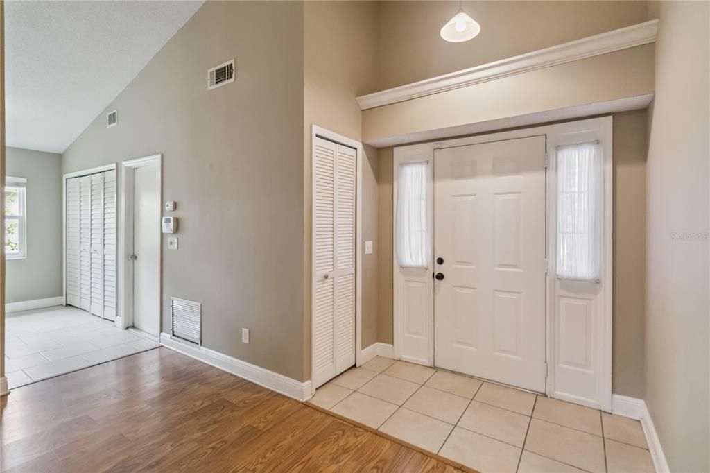 En Venta: $414,998 (3 camas, 2 baños, 1619 Pies cuadrados)