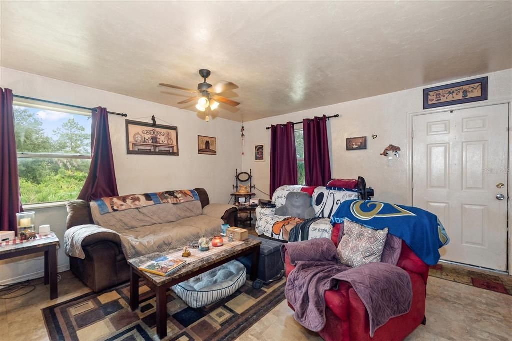 En Venta: $190,000 (3 camas, 1 baños, 1144 Pies cuadrados)