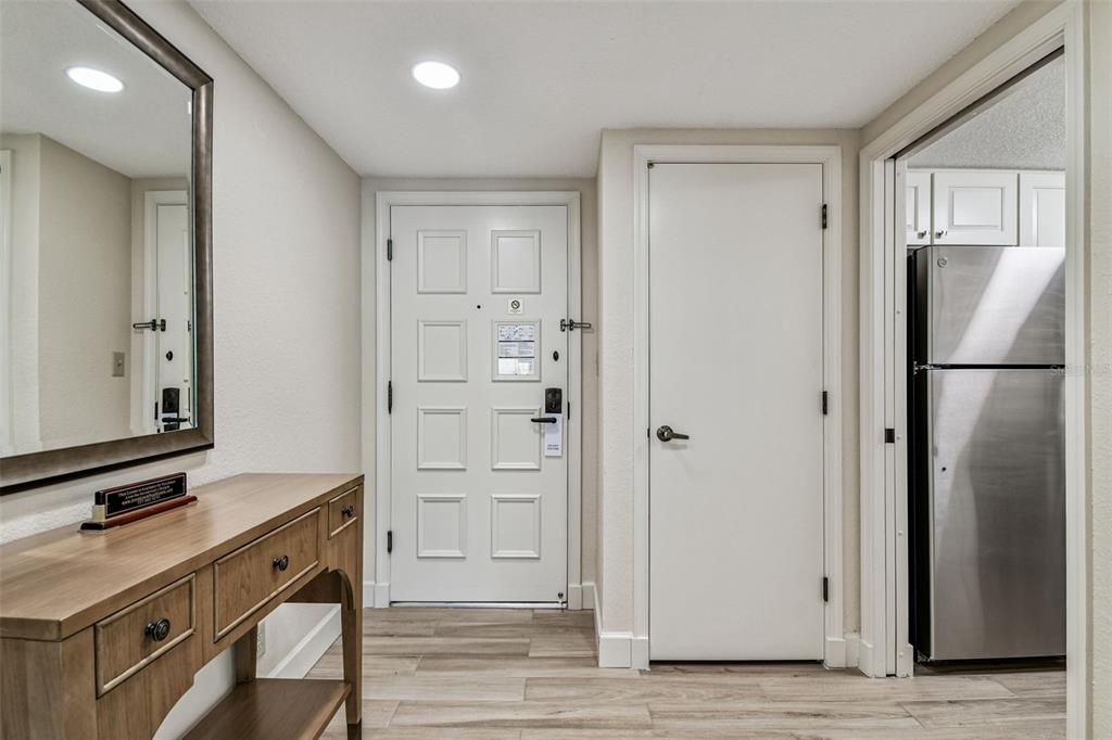 En Venta: $399,900 (2 camas, 2 baños, 1210 Pies cuadrados)