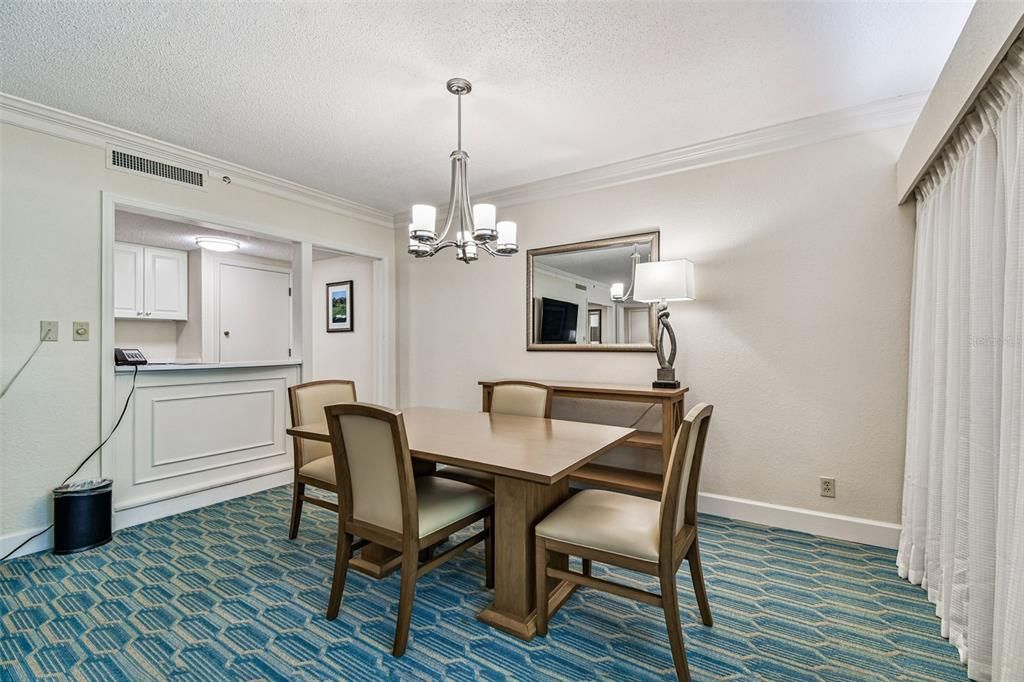 En Venta: $399,900 (2 camas, 2 baños, 1210 Pies cuadrados)