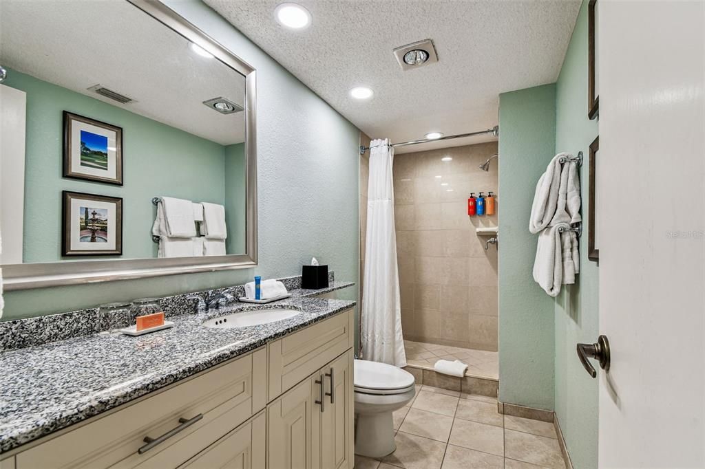 En Venta: $399,900 (2 camas, 2 baños, 1210 Pies cuadrados)