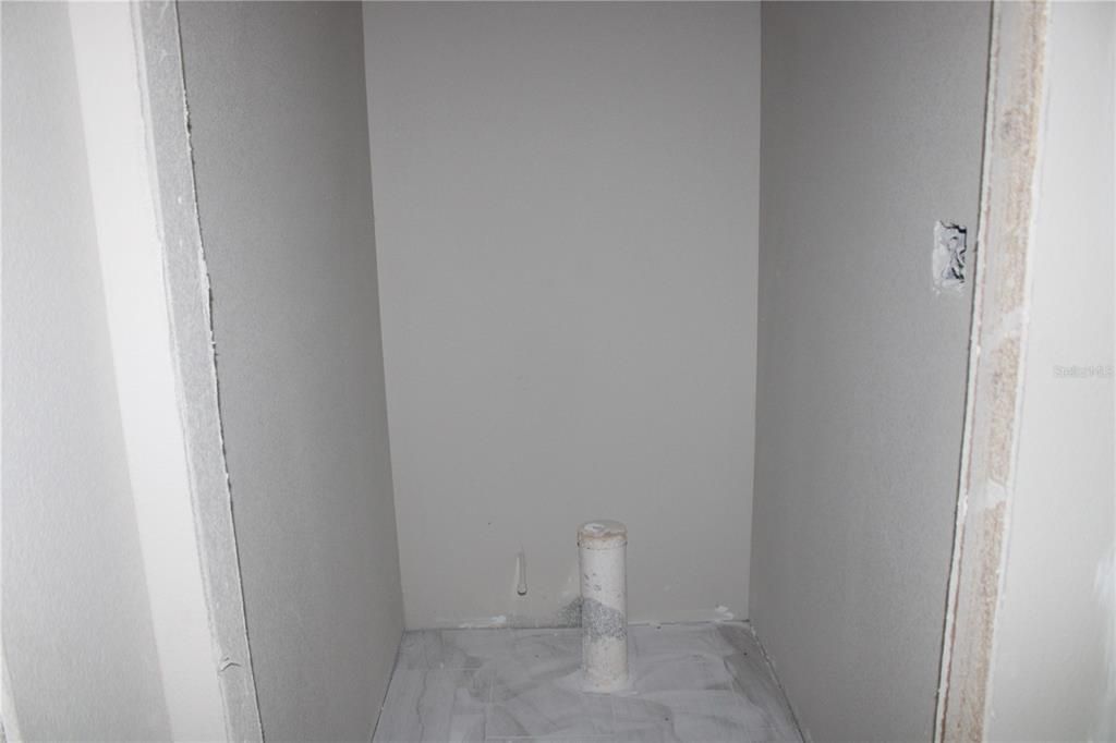 Active With Contract: $340,000 (3 beds, 3 baths, 1876 Square Feet)