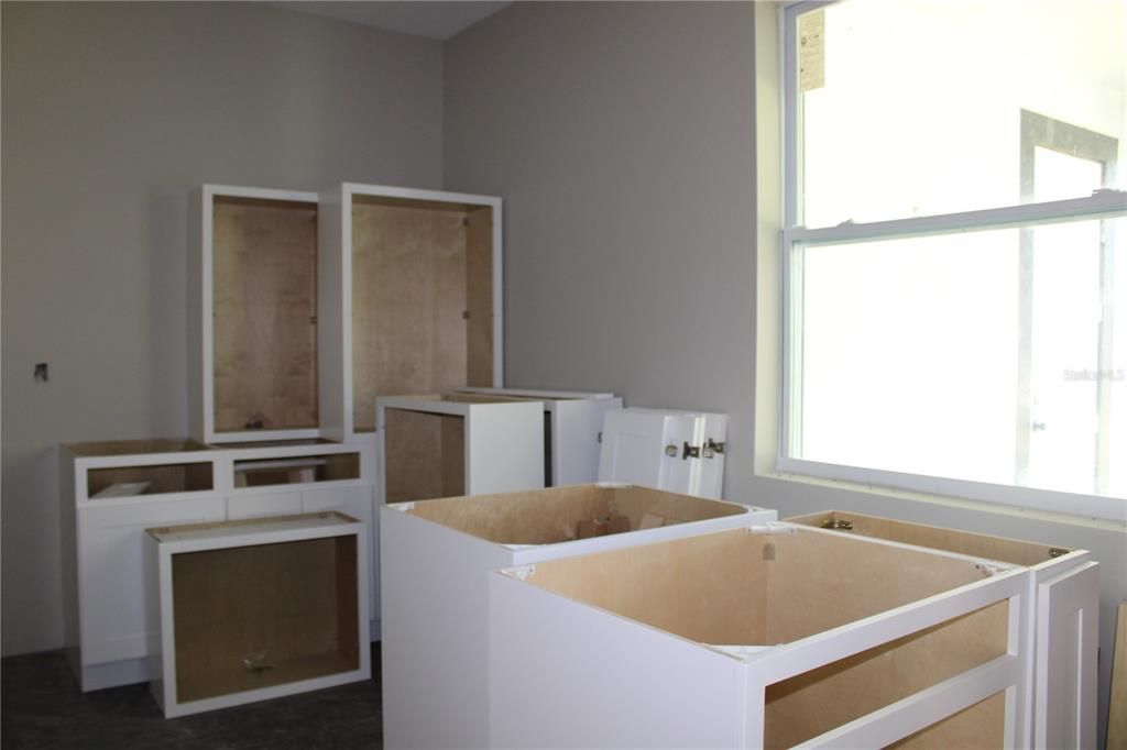 Active With Contract: $340,000 (3 beds, 3 baths, 1876 Square Feet)