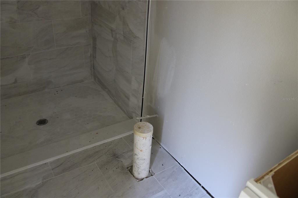 Active With Contract: $340,000 (3 beds, 3 baths, 1876 Square Feet)