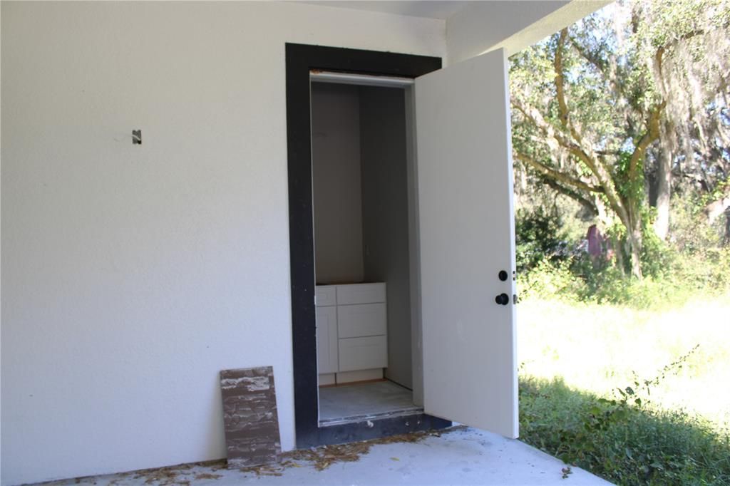 Active With Contract: $340,000 (3 beds, 3 baths, 1876 Square Feet)