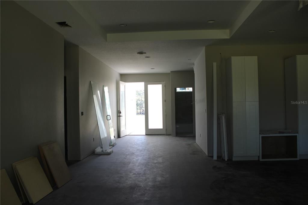 Active With Contract: $340,000 (3 beds, 3 baths, 1876 Square Feet)