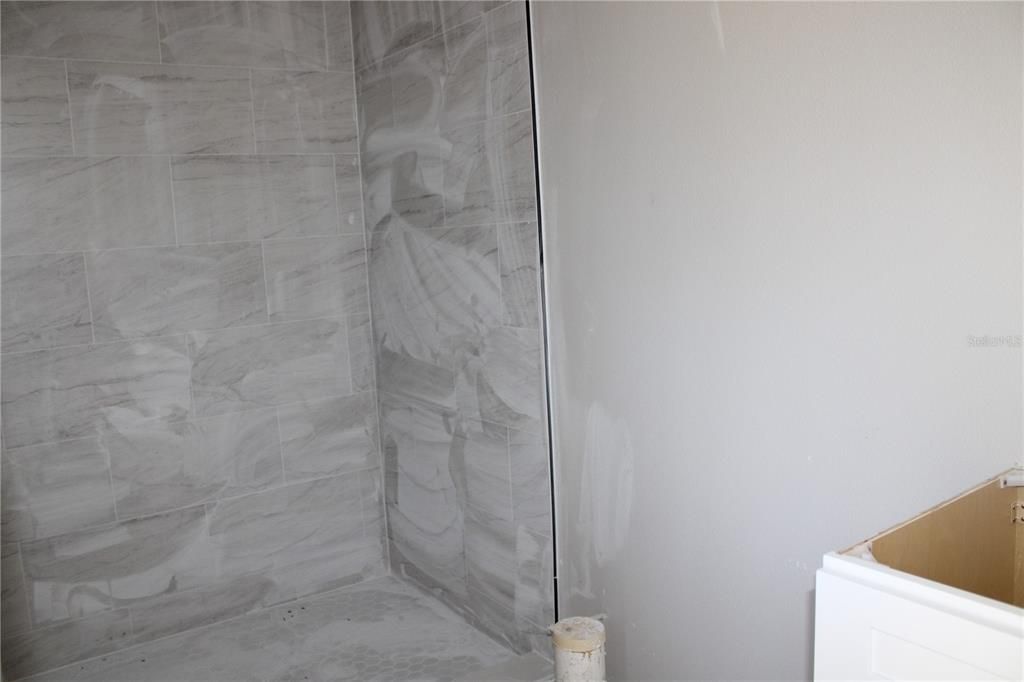 Active With Contract: $340,000 (3 beds, 3 baths, 1876 Square Feet)