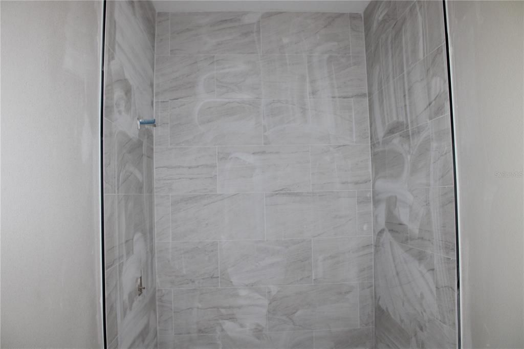 Active With Contract: $340,000 (3 beds, 3 baths, 1876 Square Feet)