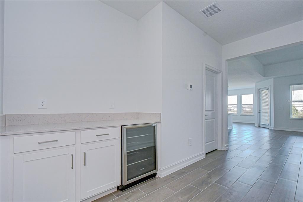 En Renta: $2,800 (4 camas, 3 baños, 2156 Pies cuadrados)