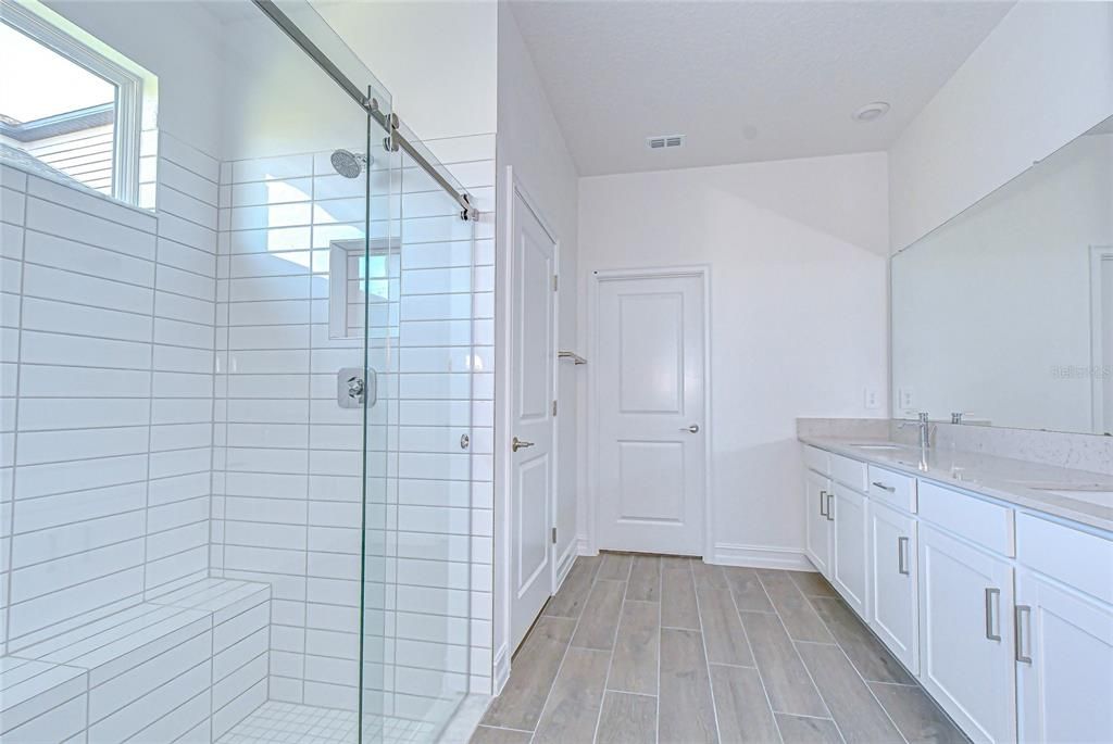 En Renta: $2,800 (4 camas, 3 baños, 2156 Pies cuadrados)