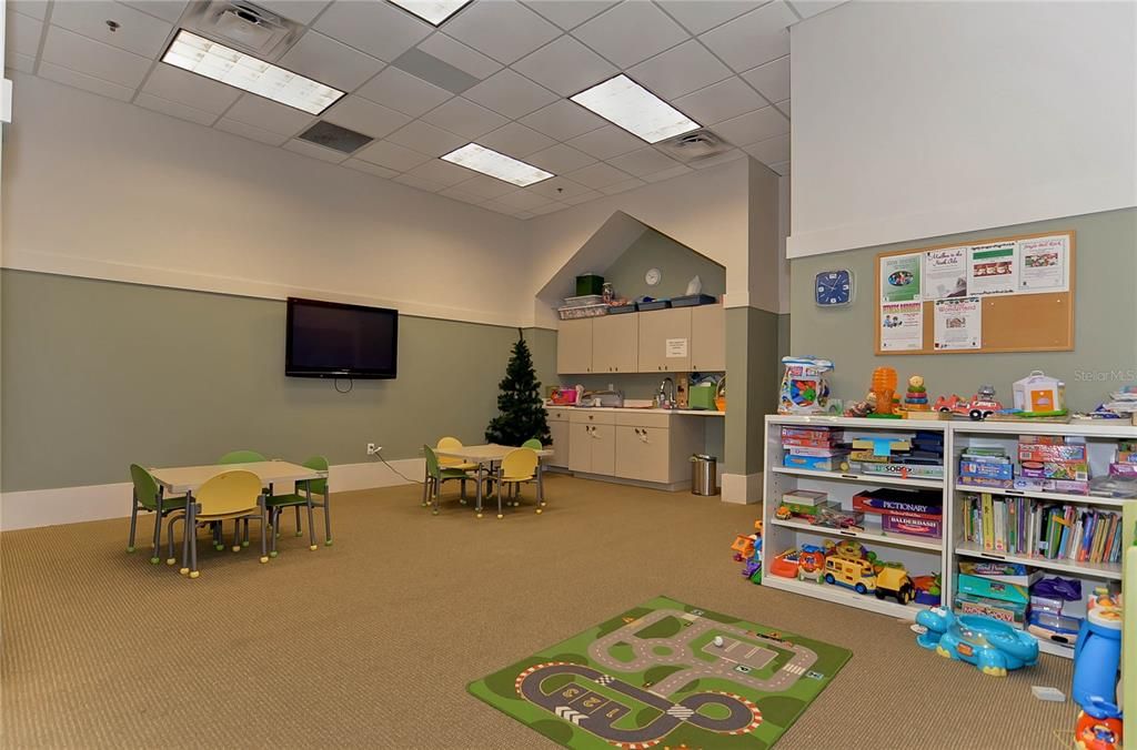 En Renta: $2,800 (4 camas, 3 baños, 2156 Pies cuadrados)