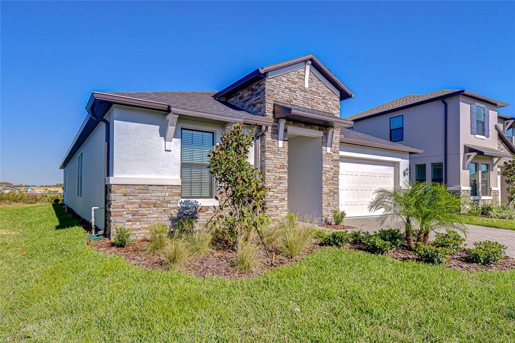 En Renta: $2,800 (4 camas, 3 baños, 2156 Pies cuadrados)