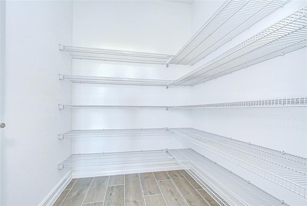 En Renta: $2,800 (4 camas, 3 baños, 2156 Pies cuadrados)