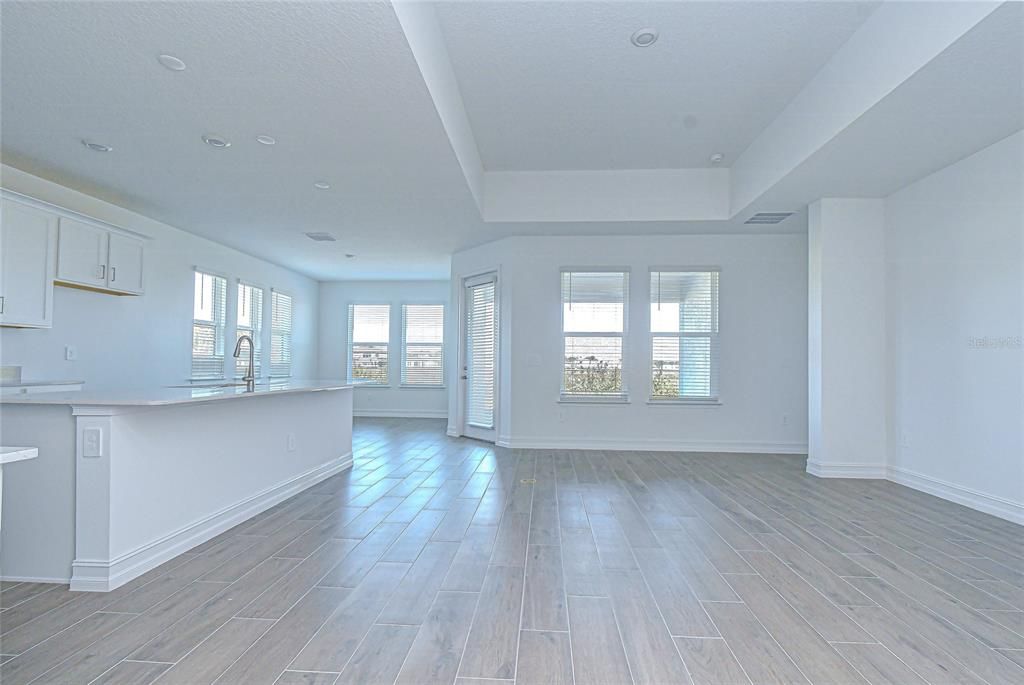 En Renta: $2,800 (4 camas, 3 baños, 2156 Pies cuadrados)