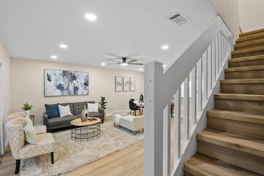 For Sale: $289,900 (2 beds, 2 baths, 1260 Square Feet)