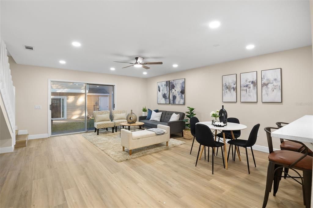 For Sale: $289,900 (2 beds, 2 baths, 1260 Square Feet)