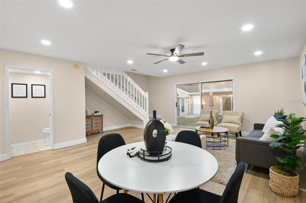 For Sale: $289,900 (2 beds, 2 baths, 1260 Square Feet)