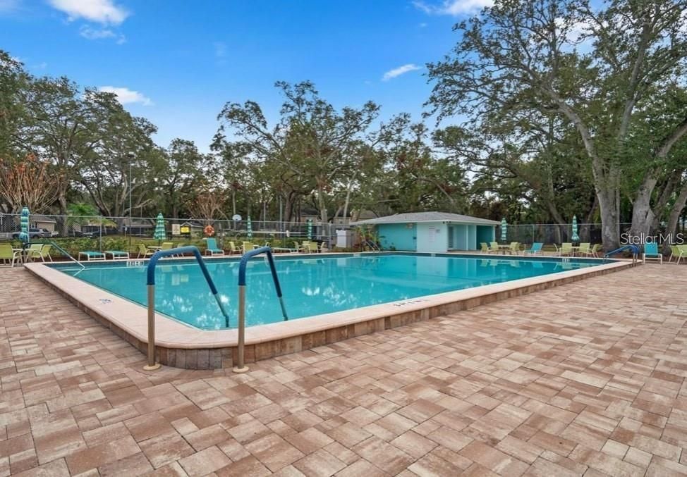 For Sale: $289,900 (2 beds, 2 baths, 1260 Square Feet)