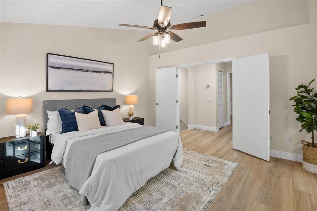 For Sale: $289,900 (2 beds, 2 baths, 1260 Square Feet)