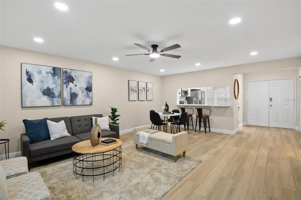 For Sale: $289,900 (2 beds, 2 baths, 1260 Square Feet)