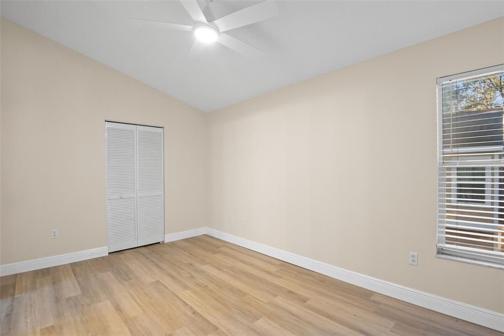 For Sale: $289,900 (2 beds, 2 baths, 1260 Square Feet)