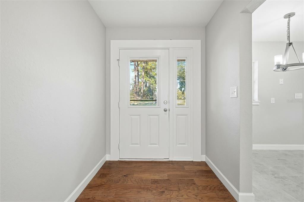 Active With Contract: $275,000 (3 beds, 2 baths, 1722 Square Feet)