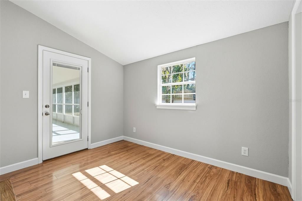 Active With Contract: $275,000 (3 beds, 2 baths, 1722 Square Feet)