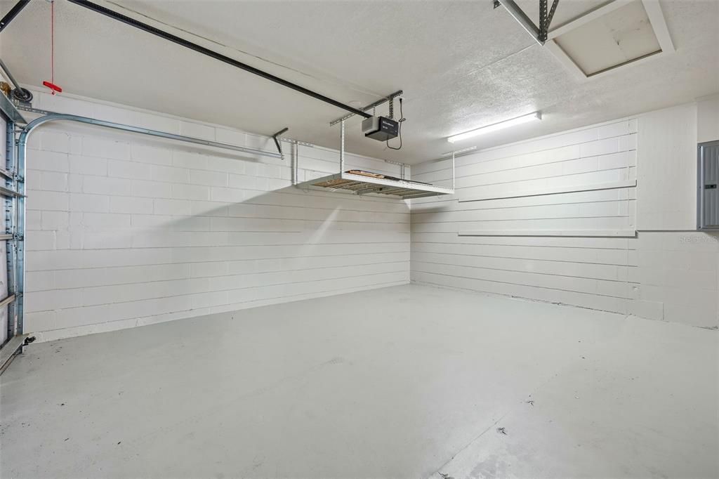 Active With Contract: $275,000 (3 beds, 2 baths, 1722 Square Feet)