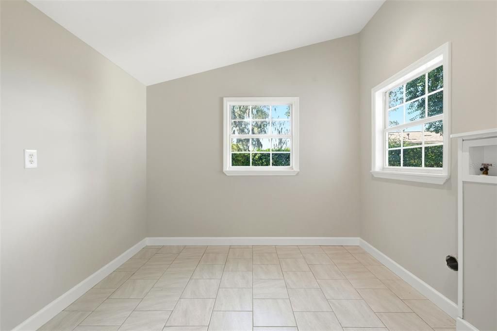 Active With Contract: $275,000 (3 beds, 2 baths, 1722 Square Feet)