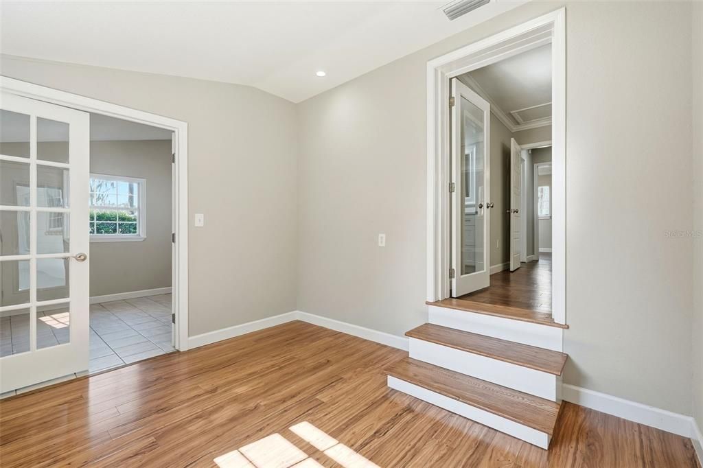 Active With Contract: $275,000 (3 beds, 2 baths, 1722 Square Feet)